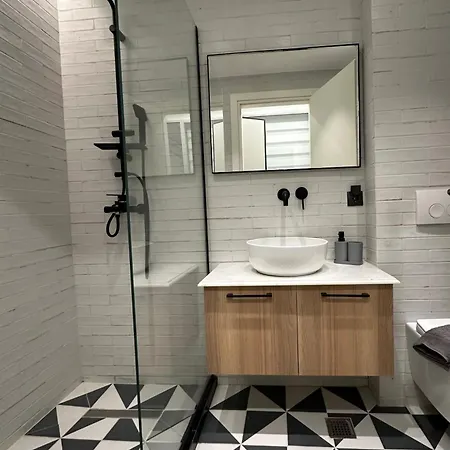 Skg Modern Apt1 *